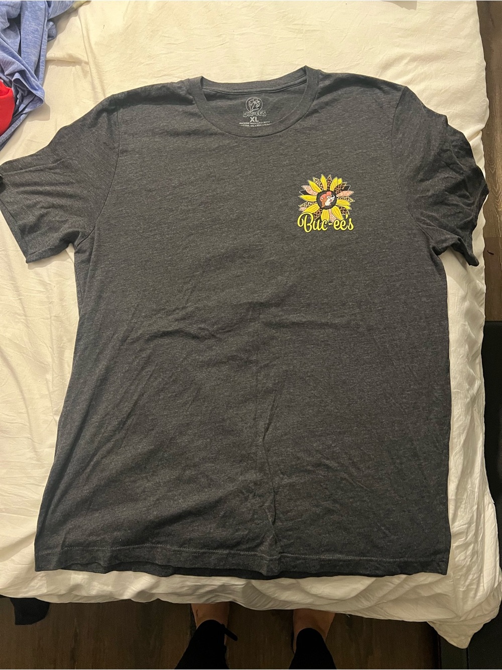 Buc-ee's Women's Short Sleeve Crew Tee - Charcoal Sunflower Logo